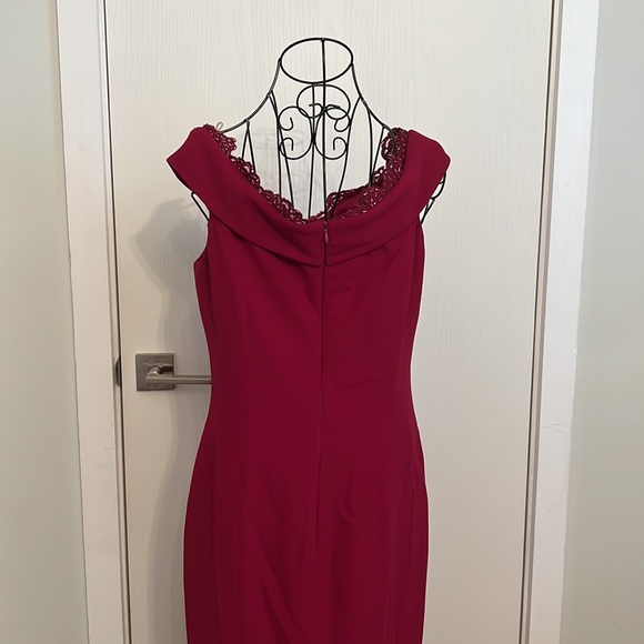 Evening dress - Picture 3 of 3